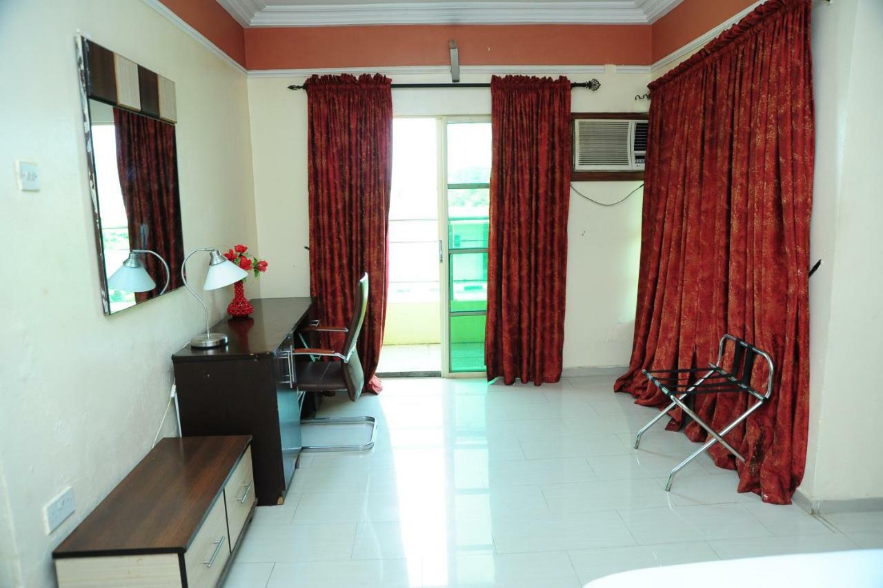 Richton Hotel And Suites Abeokuta 外观 照片